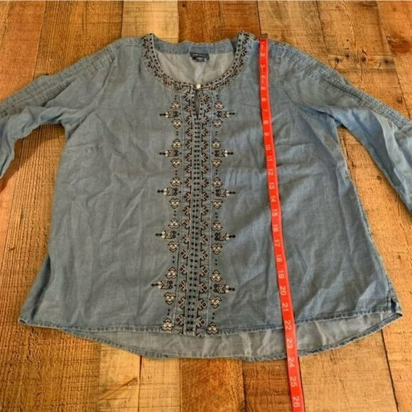 J. Jill womens denim 3/4 bell sleeve top with embroidered -SP - Picture 9 of 10